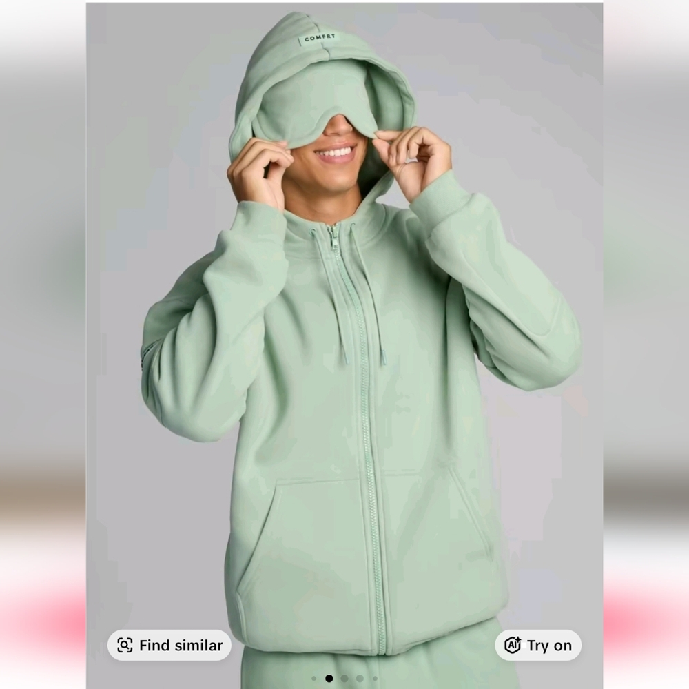 NWOT Aloe 3x Airplane COMFRT Zip Up Hoodie